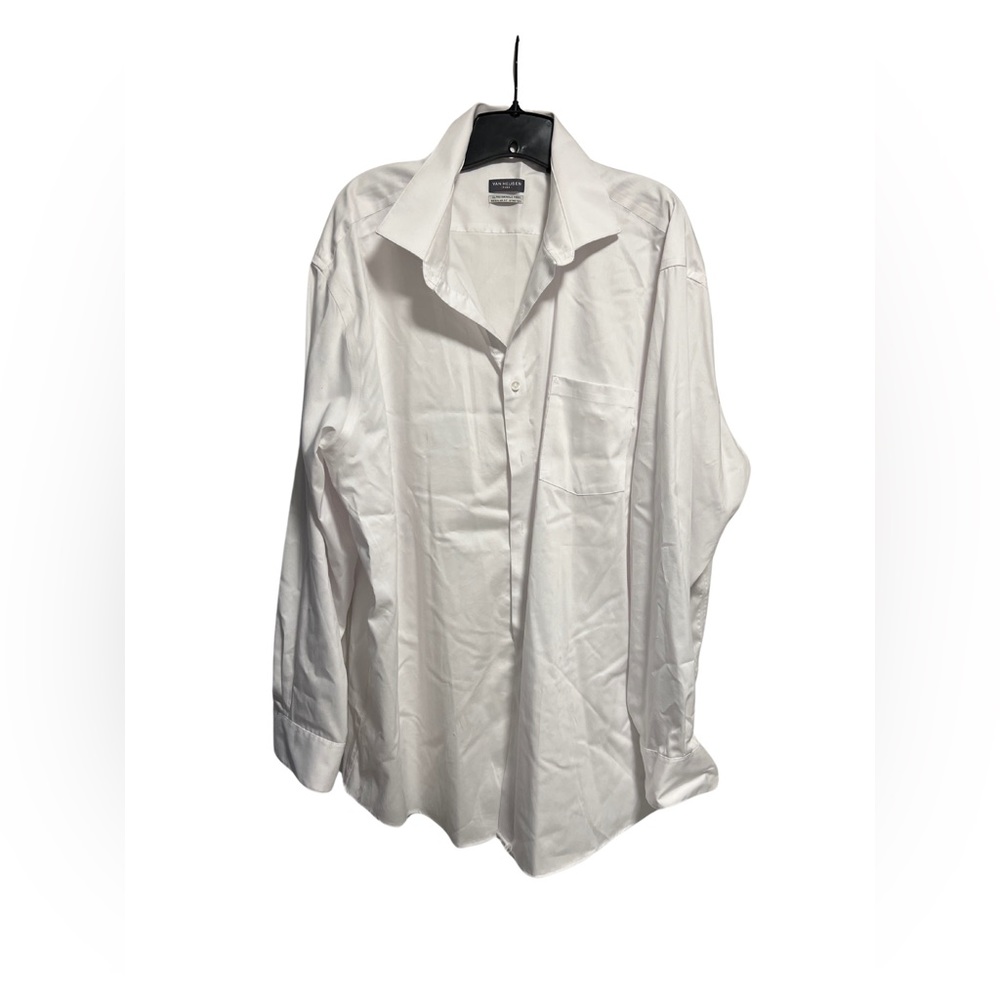 Men’s White Van Heusen Dress Shirt